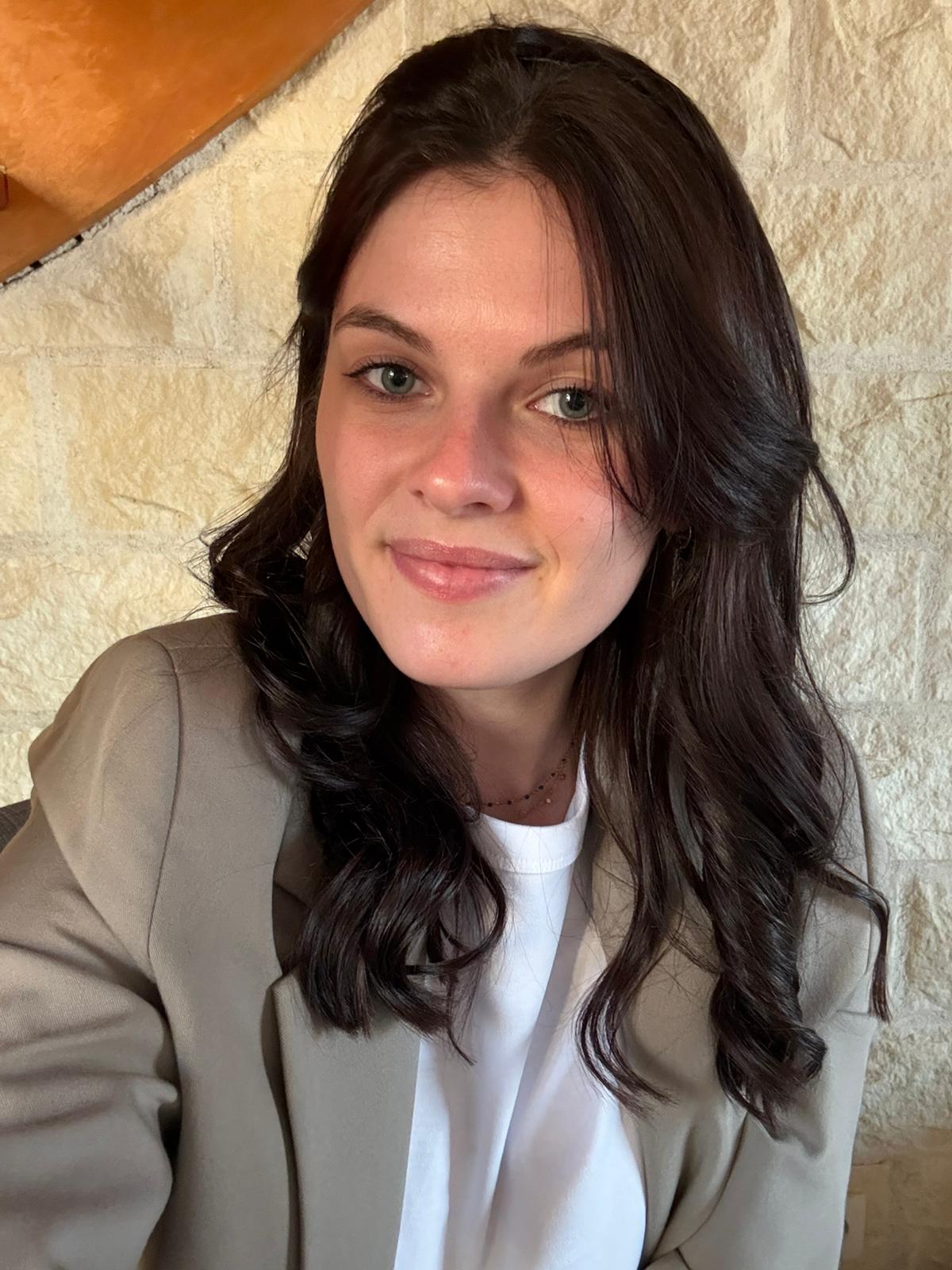 Cathy, Auxiliaire De Puériculture